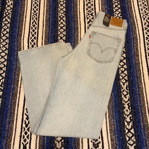 NWT Levi’s high loose jean
